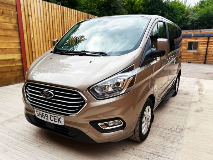 2025 Ford Tourneo Custom