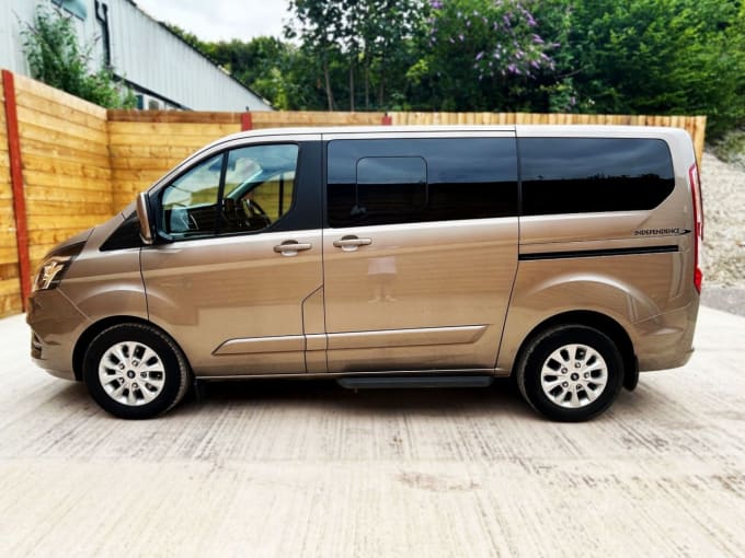 2025 Ford Tourneo Custom