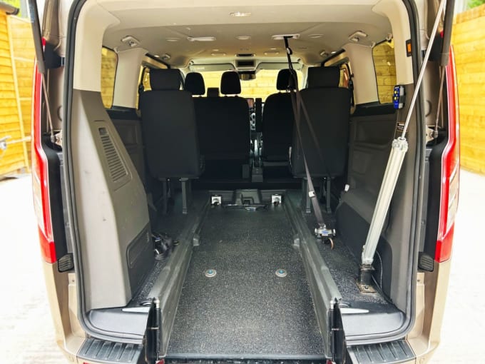 2025 Ford Tourneo Custom