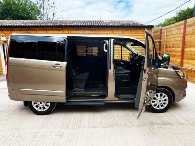 2025 Ford Tourneo Custom