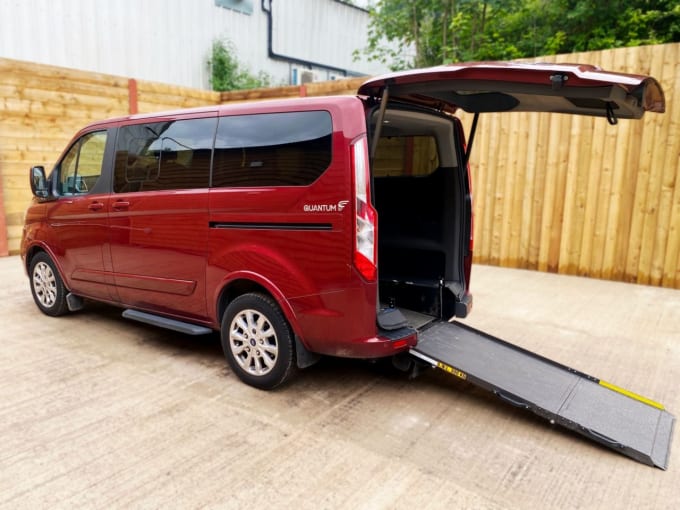 2025 Ford Tourneo Custom