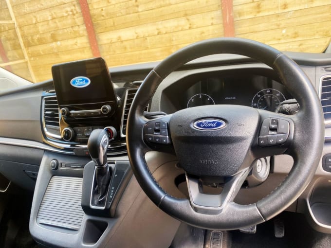 2025 Ford Tourneo Custom