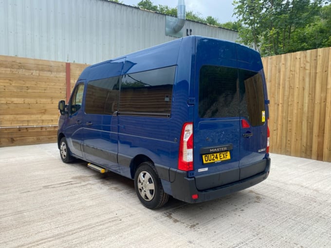 2025 Renault Master
