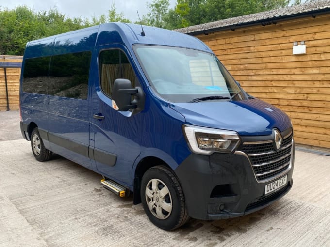 2025 Renault Master