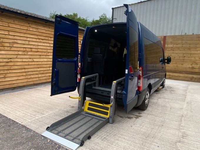 2025 Renault Master