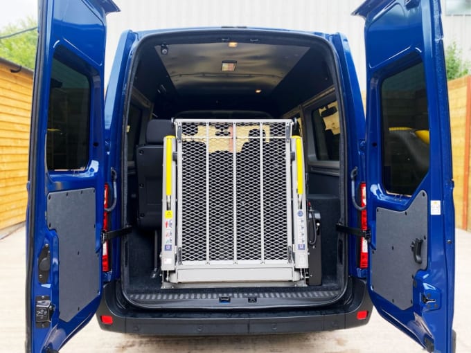 2025 Renault Master