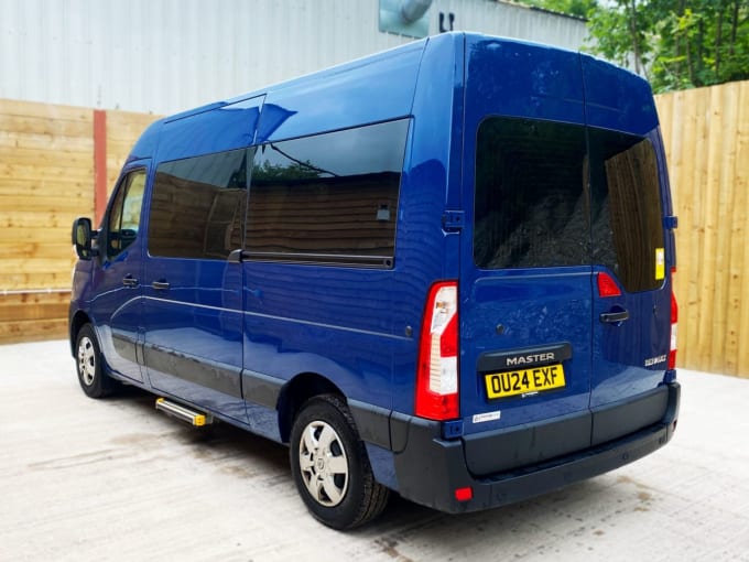 2025 Renault Master