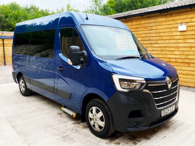 2025 Renault Master