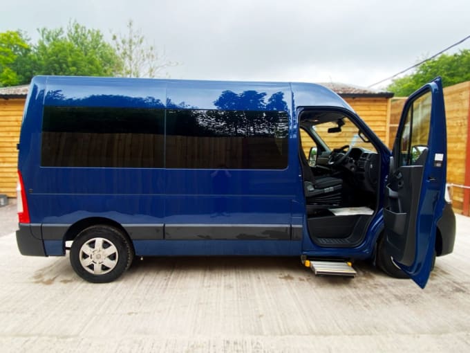 2025 Renault Master