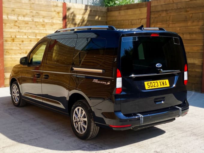 2025 Ford Grand Tourneo Connect