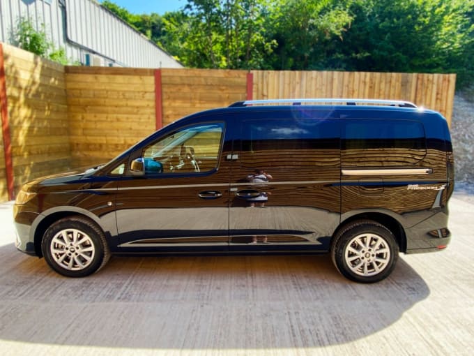 2025 Ford Grand Tourneo Connect