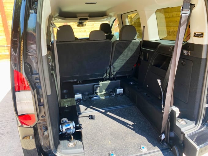 2025 Ford Grand Tourneo Connect