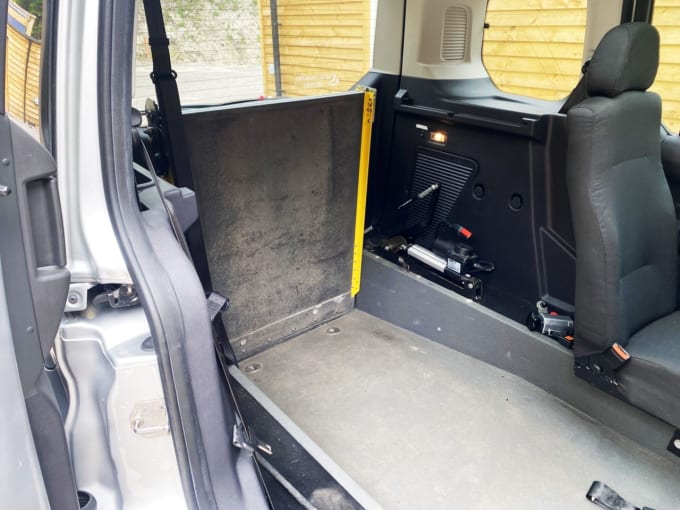2025 Ford Tourneo Connect