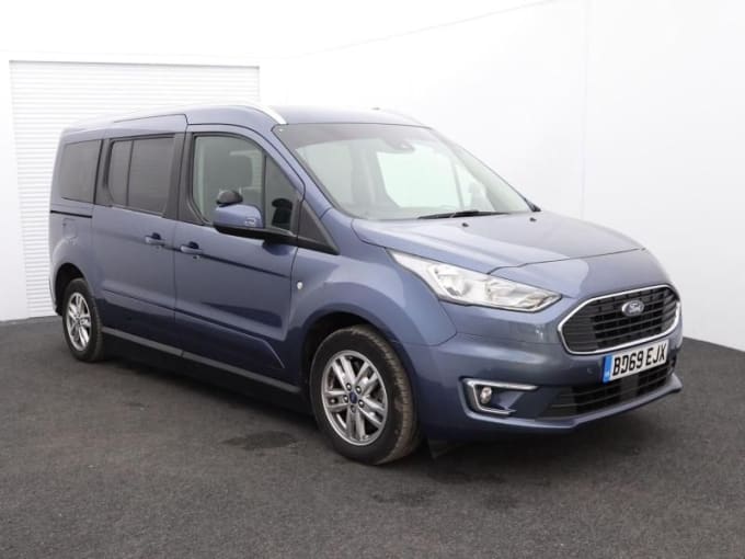 2025 Ford Grand Tourneo Connect
