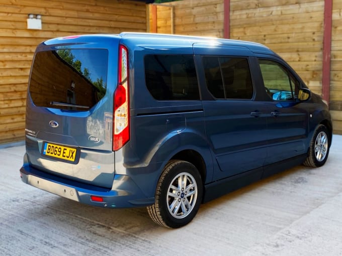 2025 Ford Grand Tourneo Connect