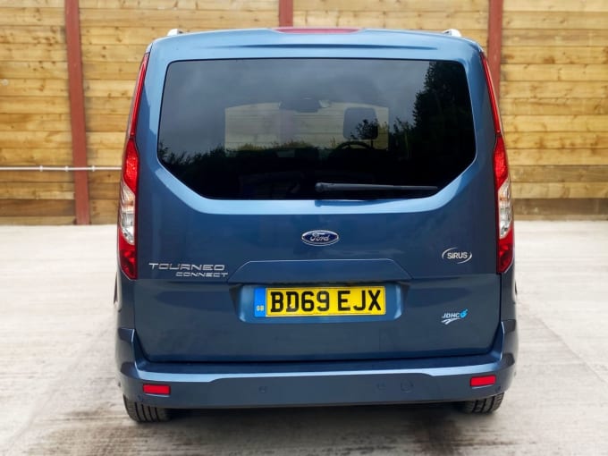 2025 Ford Grand Tourneo Connect