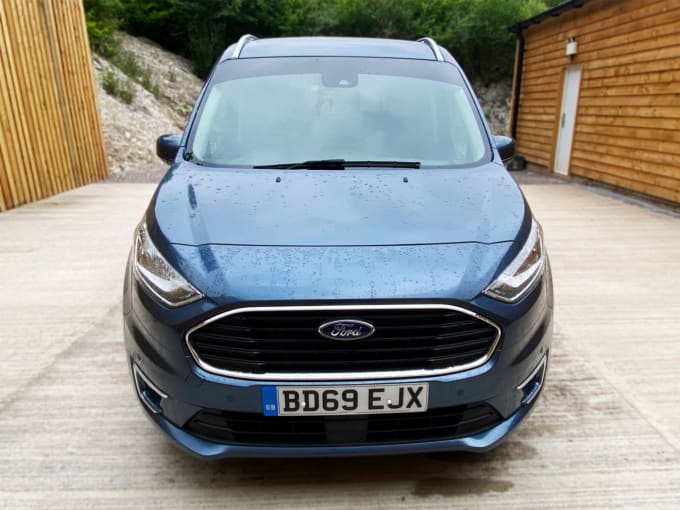 2025 Ford Grand Tourneo Connect
