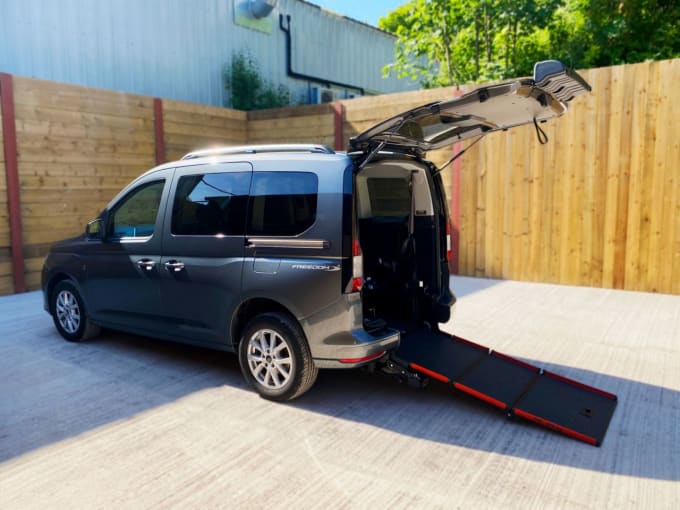 2025 Ford Tourneo Connect