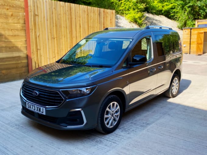 2025 Ford Tourneo Connect