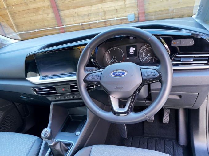 2025 Ford Tourneo Connect