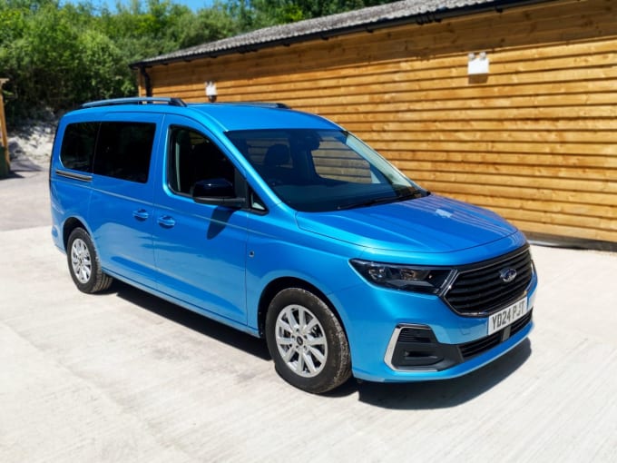 2025 Ford Grand Tourneo Connect