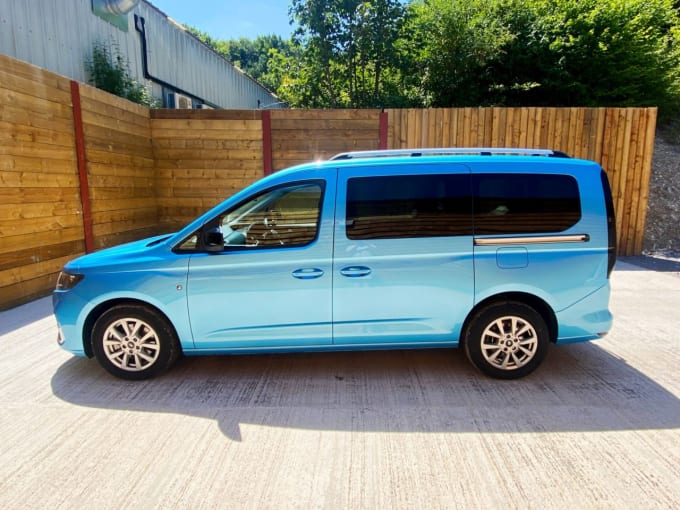 2025 Ford Grand Tourneo Connect