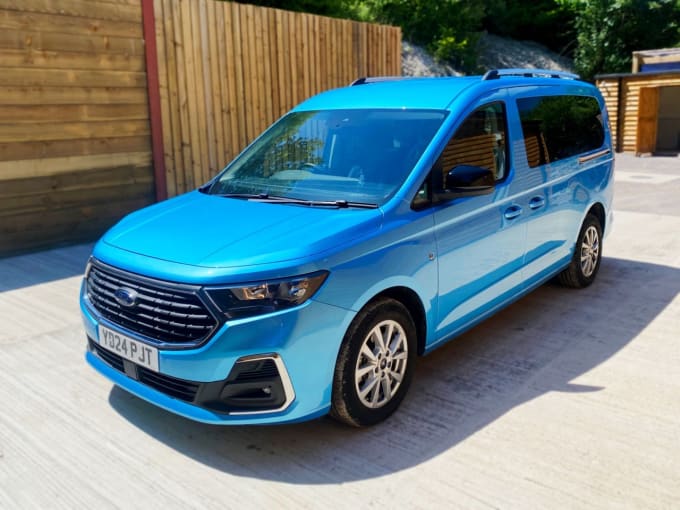 2025 Ford Grand Tourneo Connect