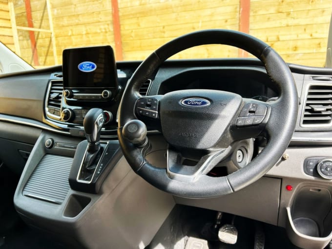 2025 Ford Tourneo Custom