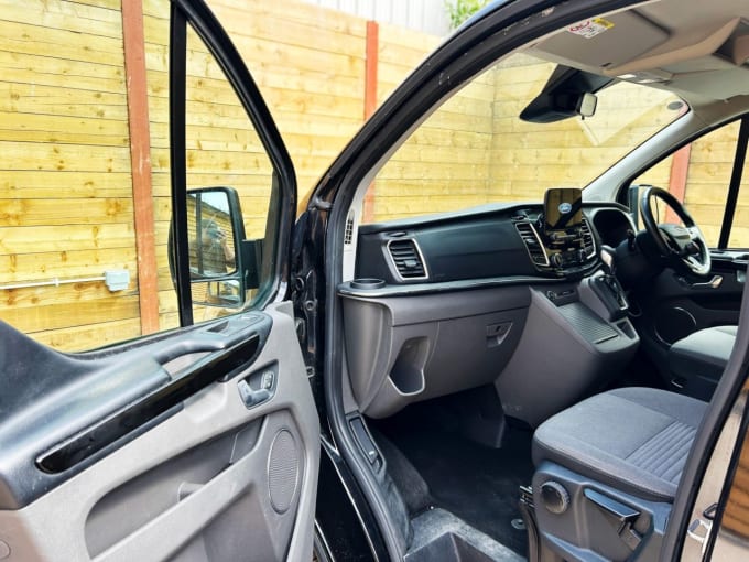 2025 Ford Tourneo Custom