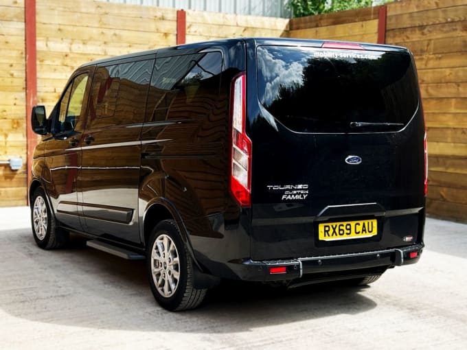 2025 Ford Tourneo Custom