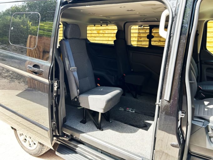 2025 Ford Tourneo Custom
