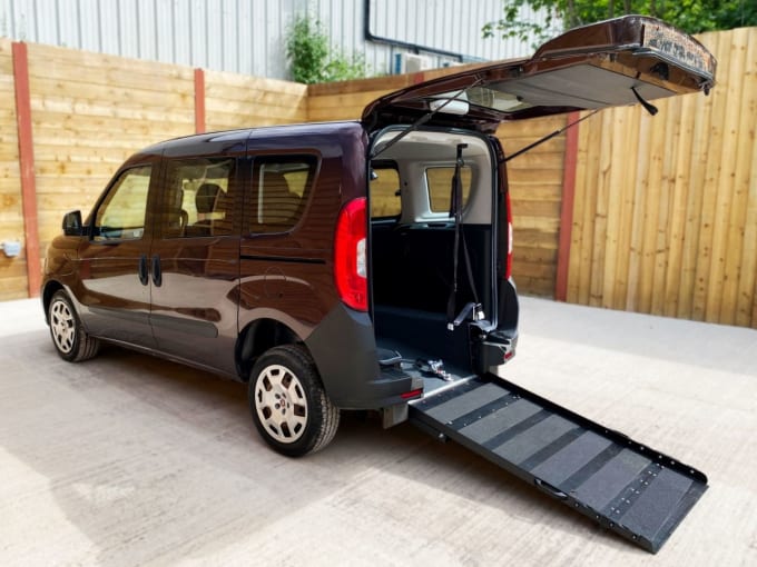 2025 Fiat Doblo