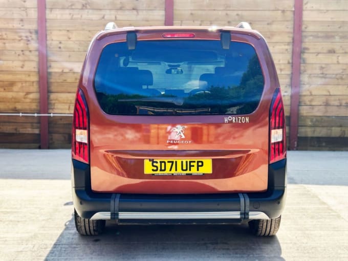 2025 Peugeot Rifter