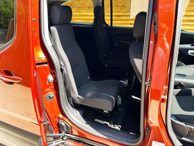 2025 Peugeot Rifter