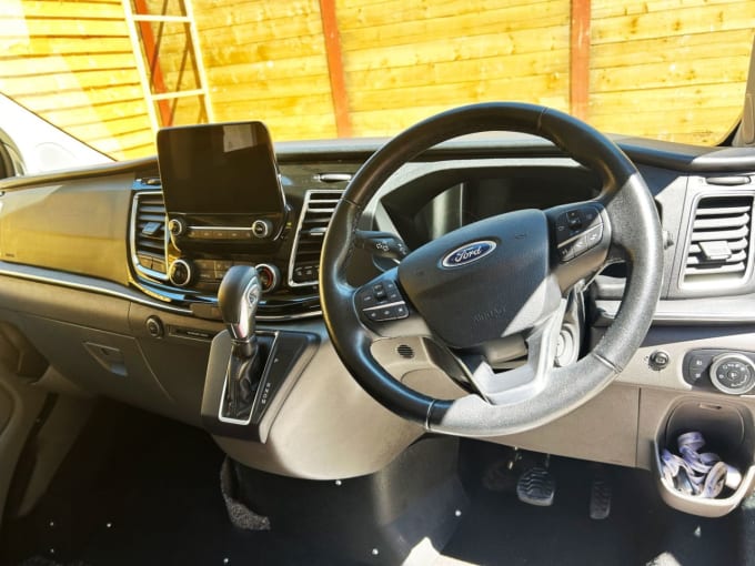 2025 Ford Tourneo Custom