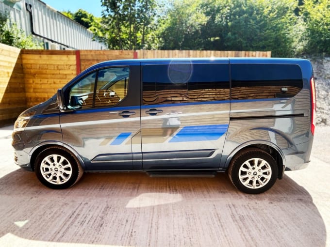 2025 Ford Tourneo Custom