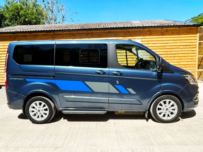 2025 Ford Tourneo Custom