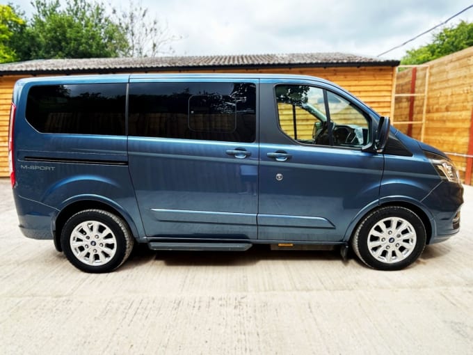 2025 Ford Tourneo Custom