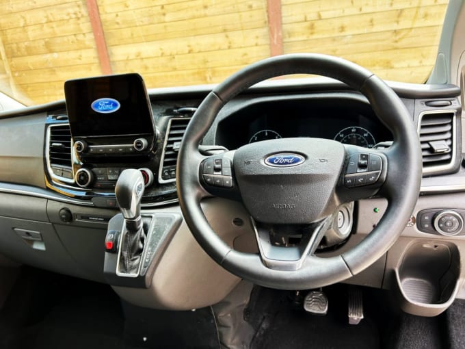 2025 Ford Tourneo Custom