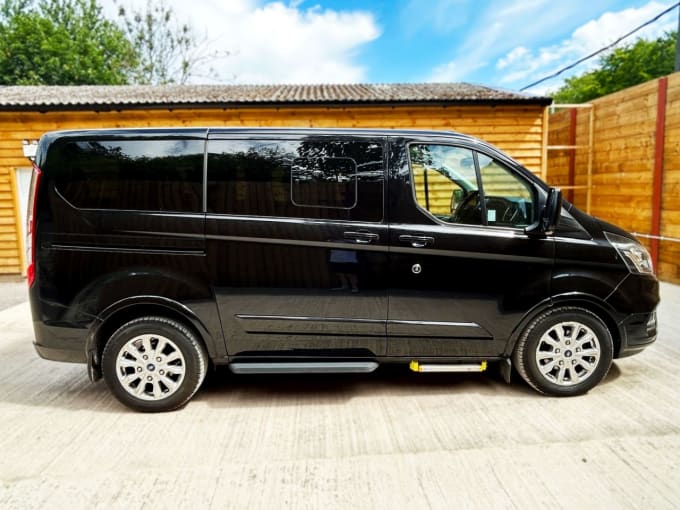 2025 Ford Tourneo Custom
