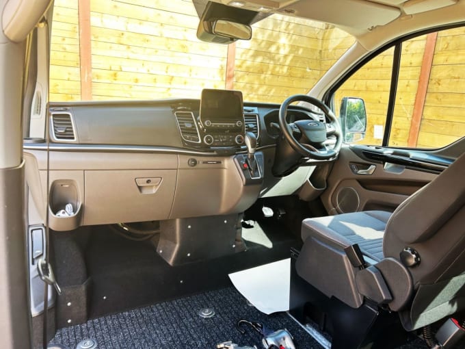 2025 Ford Tourneo Custom