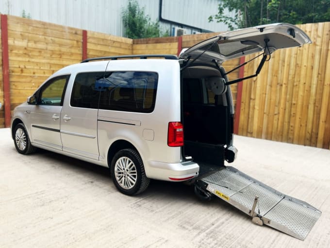 2025 Volkswagen Caddy Maxi Life