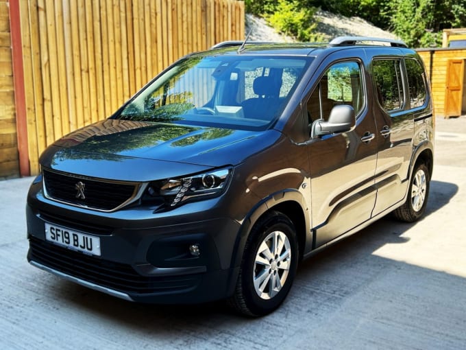 2025 Peugeot Rifter