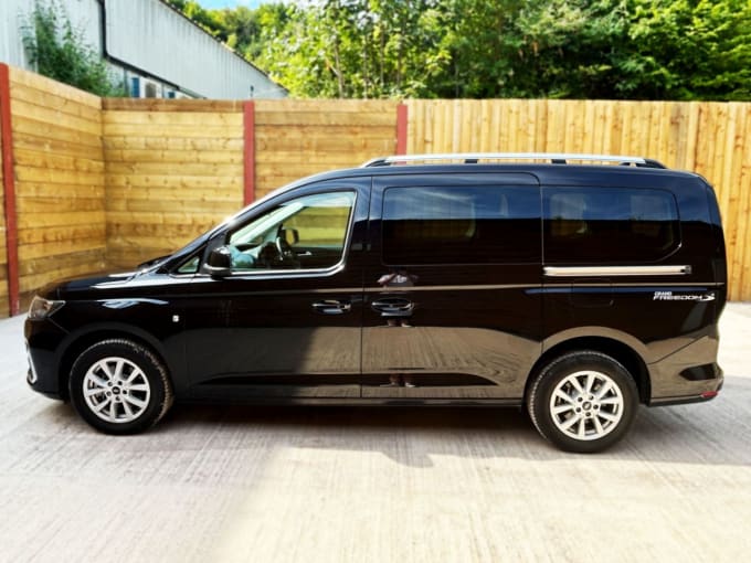 2025 Ford Grand Tourneo Connect