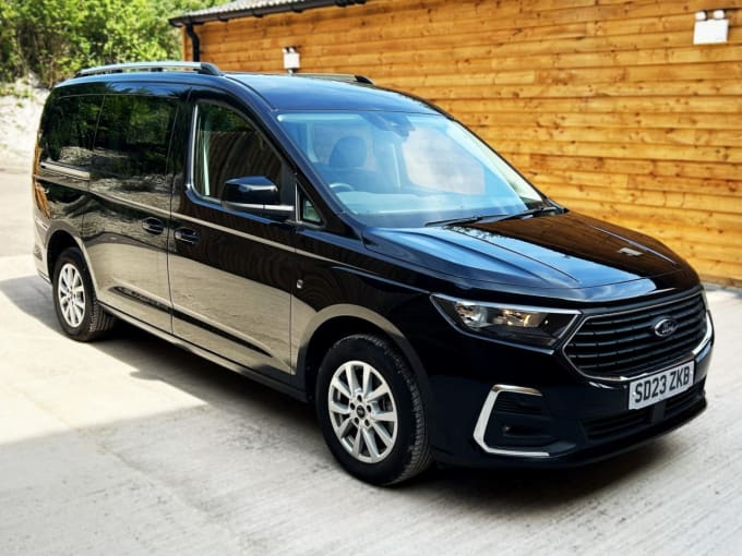 2025 Ford Grand Tourneo Connect