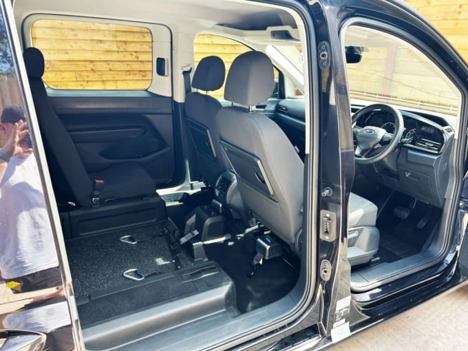 2025 Ford Grand Tourneo Connect