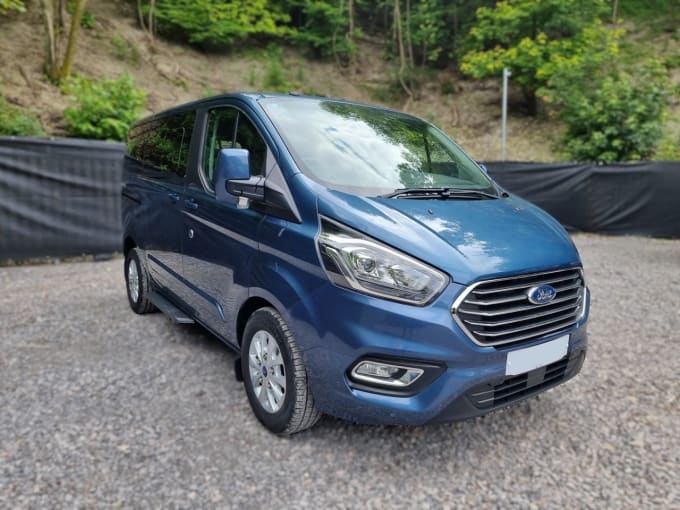 2025 Ford Tourneo Custom