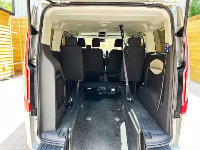 2025 Ford Tourneo Custom