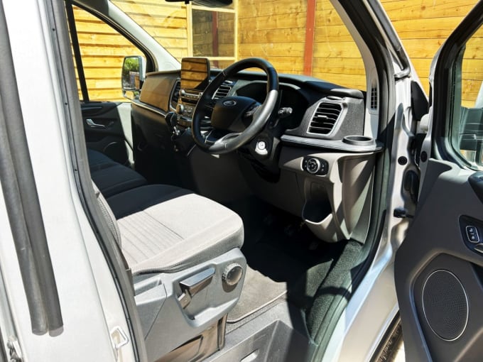 2025 Ford Tourneo Custom