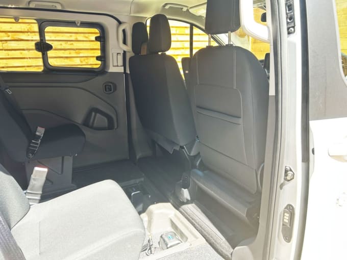 2025 Ford Tourneo Custom